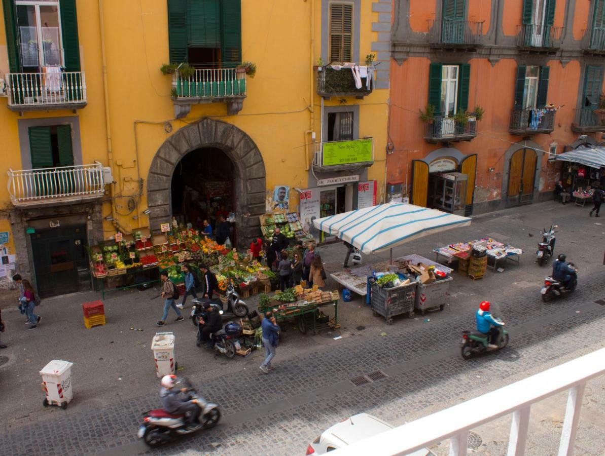 Appartement Casa Dei Vergini Historical Center Napels